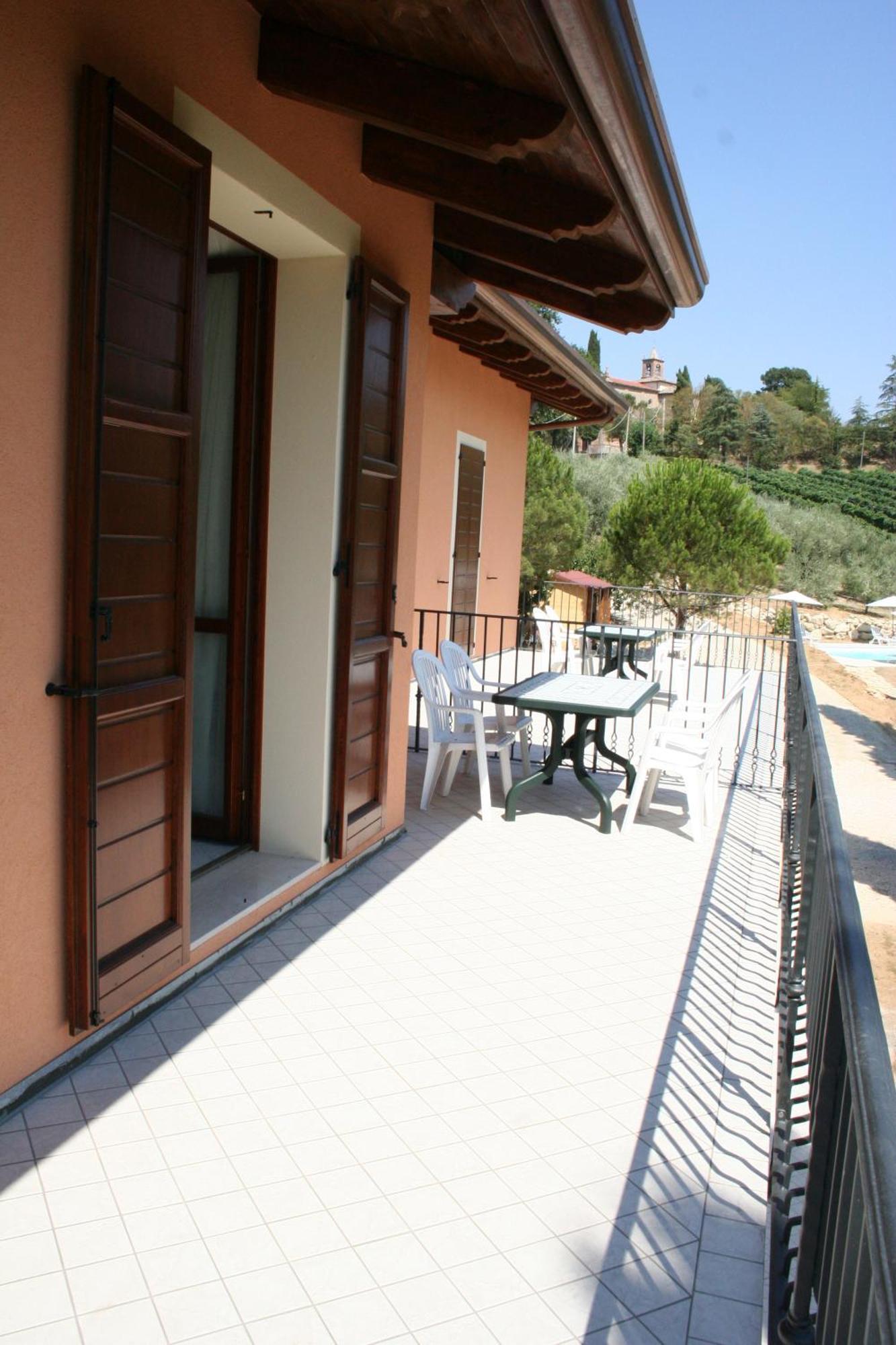 Residence Villa Degli Ulivi Бертиноро Екстериор снимка